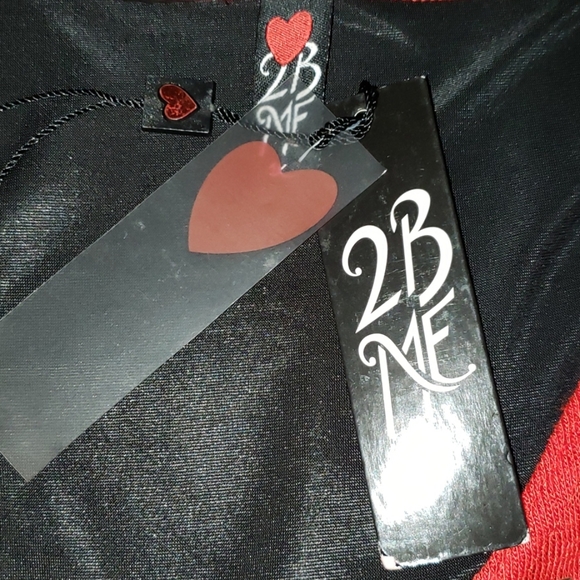 2 B Me blouse NWT - Picture 7 of 11